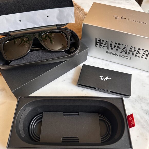 Brand new, Never used! Ray Ban Wayfarer Smart Glasses